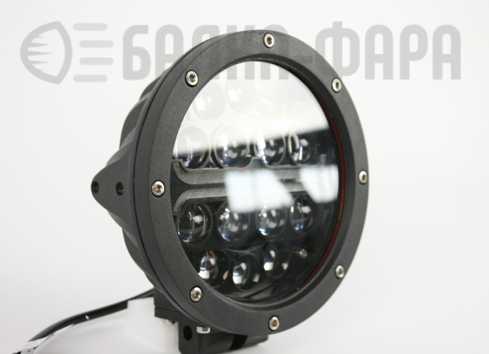 Светодиодный прожектор на 60 ватт с ДХО
